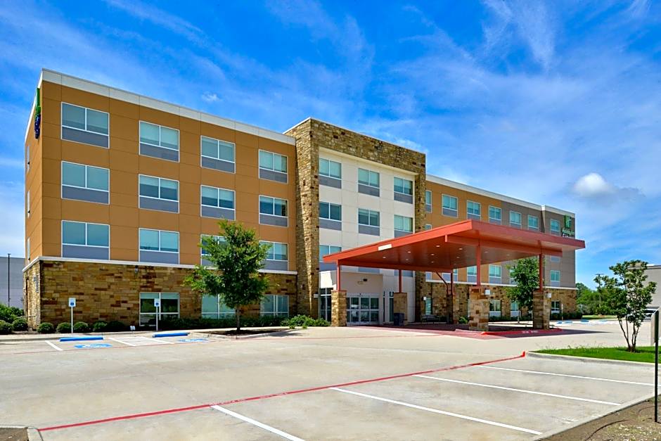 Holiday Inn Express and Suites Wylie West By IHG