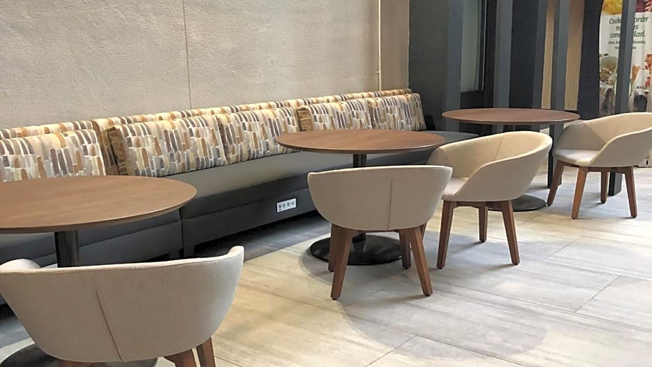 Holiday Inn Roanoke - Valley View By IHG
