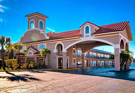 Red Roof PLUS+ St. Augustine