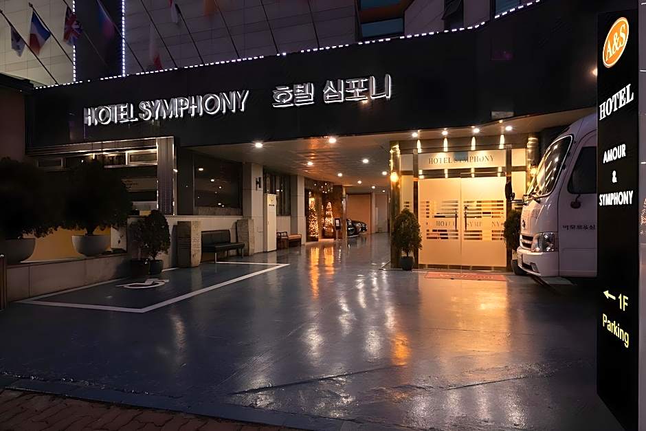 Amour Symphony Hotel