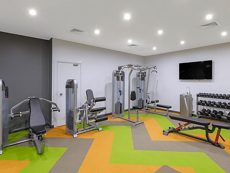 Meriton Suites World Tower, Sydney