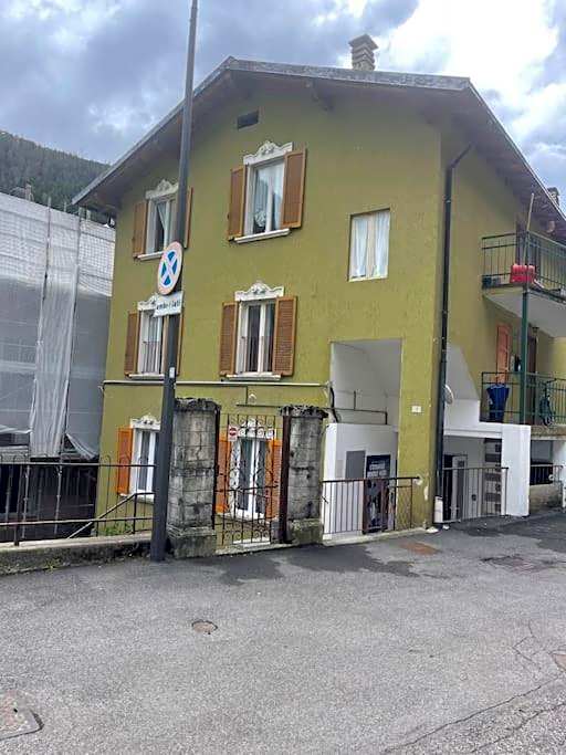 L'ETRANGE RENDEZ-VOUS Tome 1