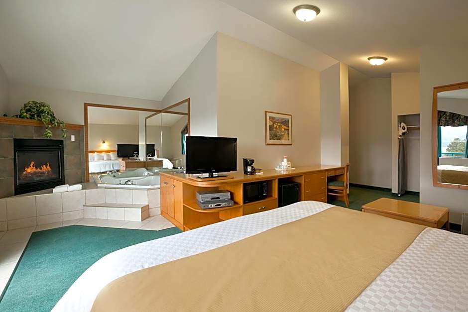 Ramada Limited Merritt