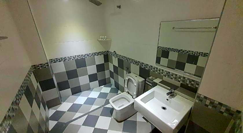 Riverine Garden Hotel