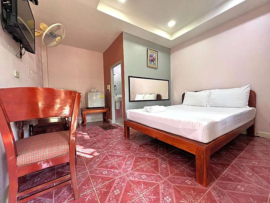 Photo 1 of 13 of Standard Room Double Bed