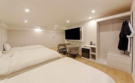VIP Triple Room