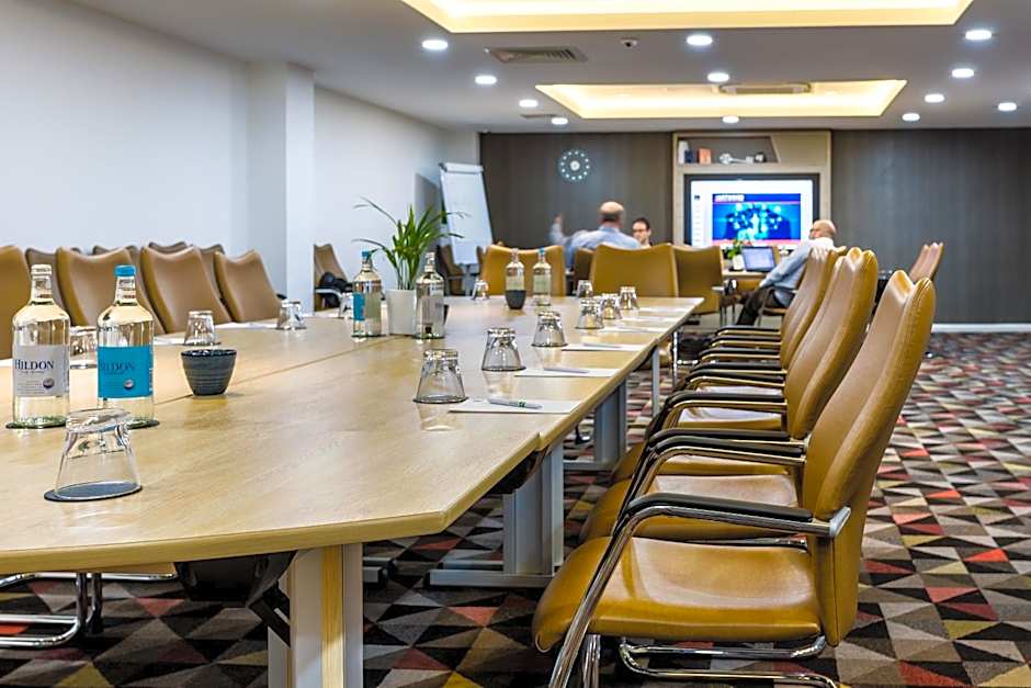 Holiday Inn London Watford Junction By IHG