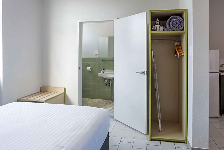 Nightcap at Emerald Star Hotel