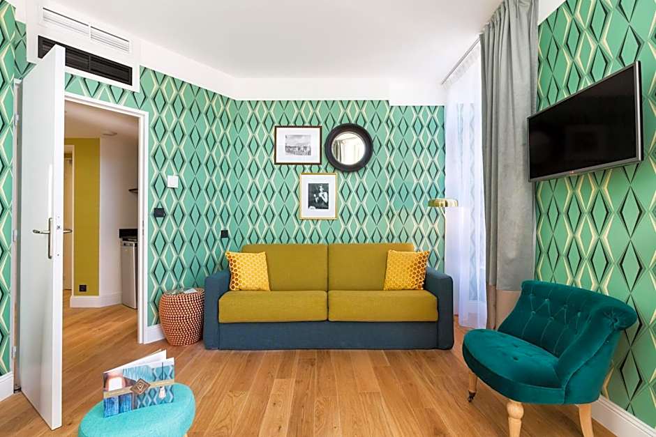 The Jay Hotel by HappyCulture
