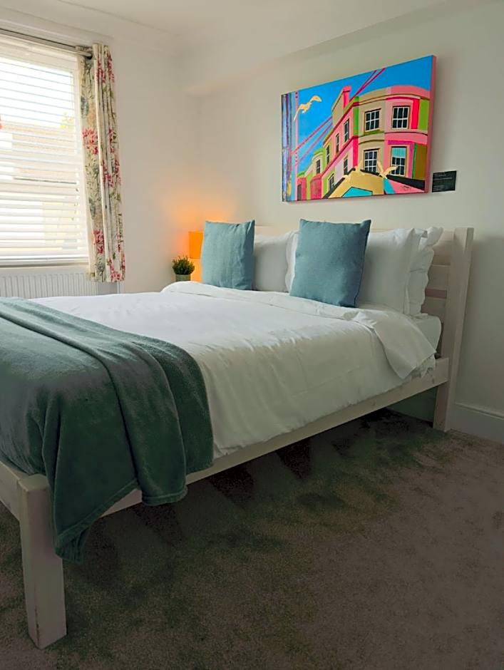 Upper Rock Brighton – Guest House