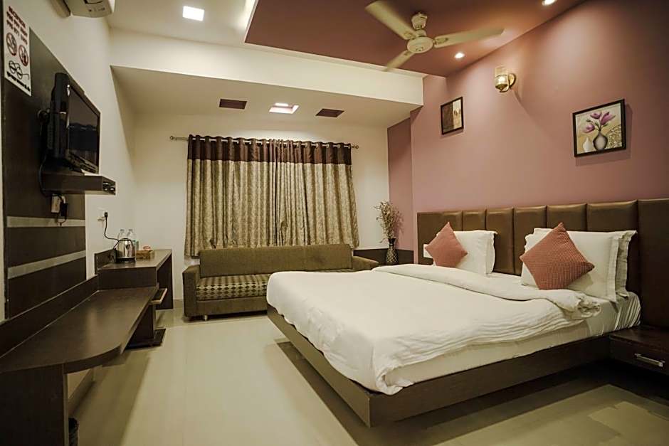 Hotel Ashapura Palace