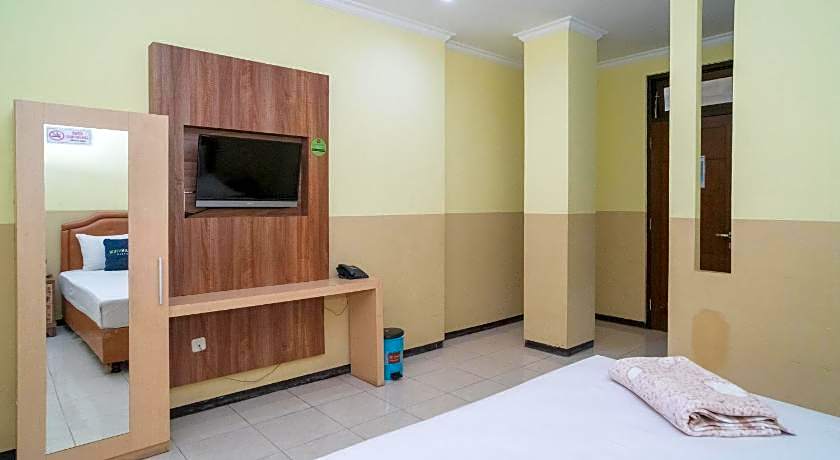 Urbanview Hotel de Kopen Malang by RedDoorz