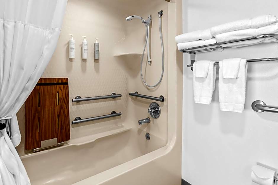 Spark by Hilton Lynchburg