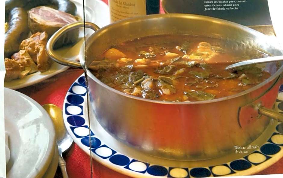 Hotel Nueva Allandesa