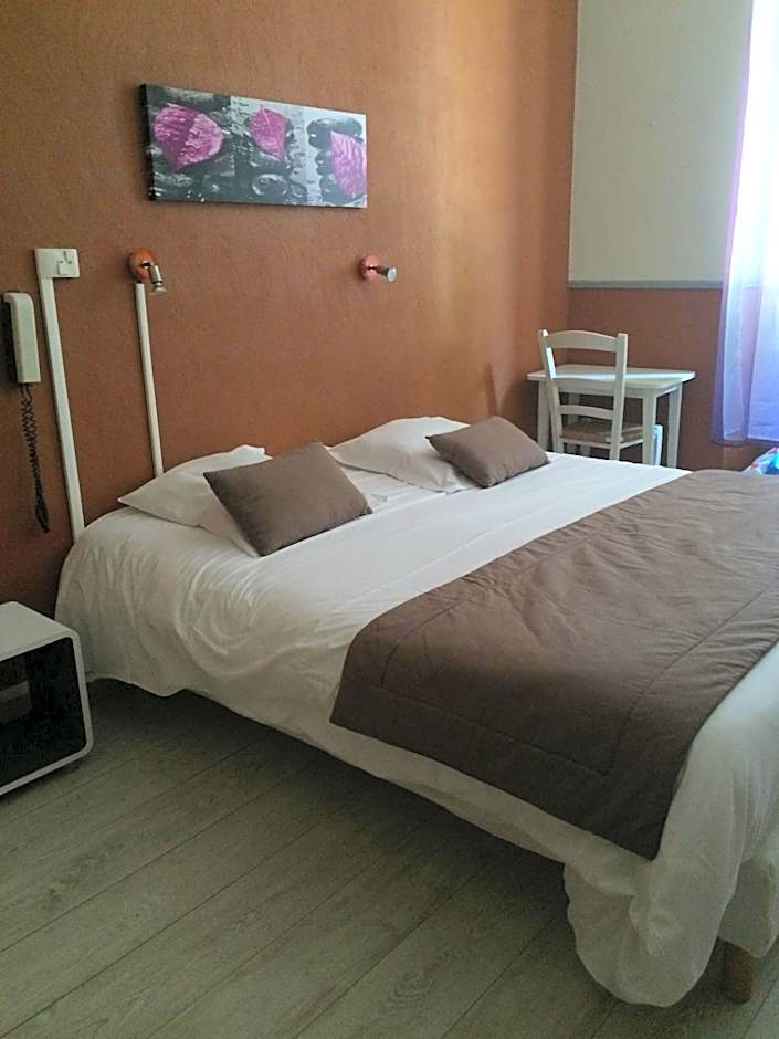 Au Royal Hotel