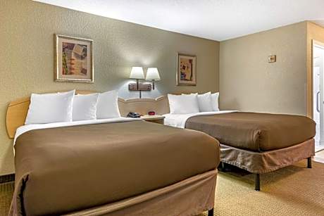 Queen Room with Two Queen Beds - Non-Smoking