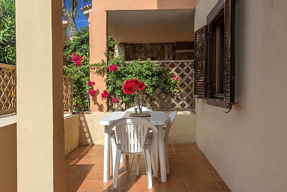 Baia de Bahas Residence