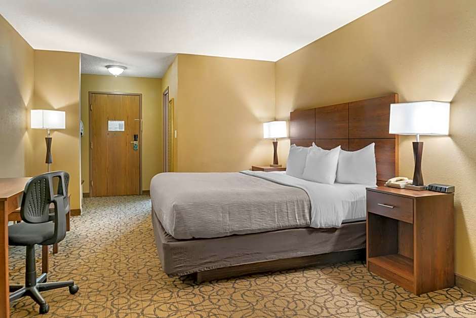Quality Inn & Suites Manistique