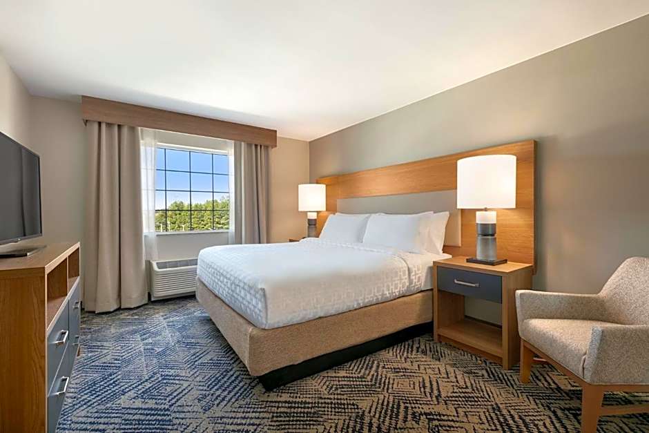 Candlewood Suites Frederick by IHG