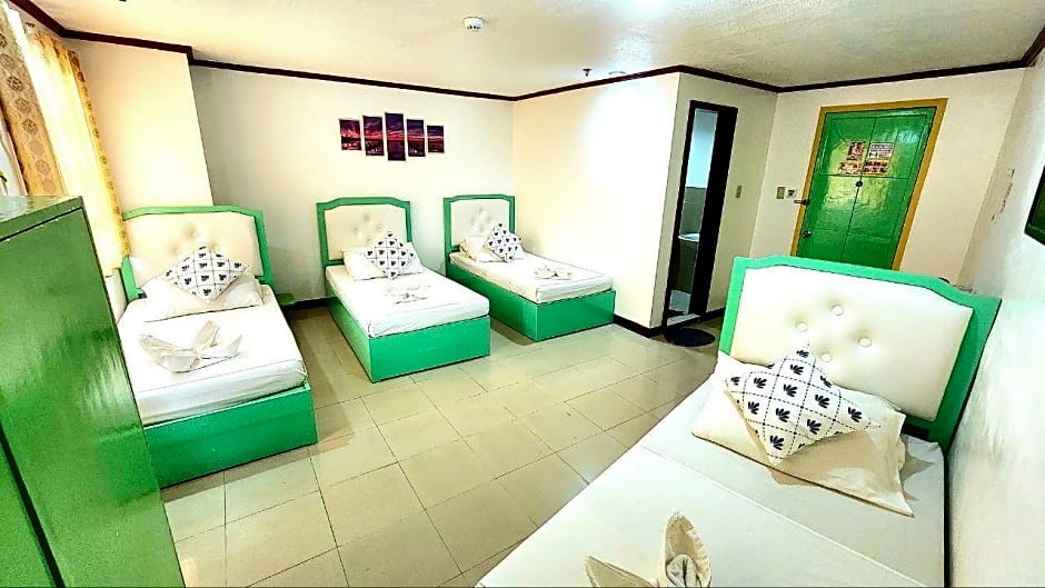 Demiren Hotel and Restaurant