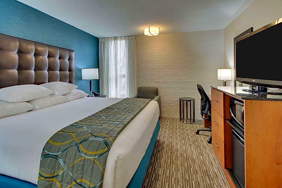 Pear Tree Inn St. Louis Airport