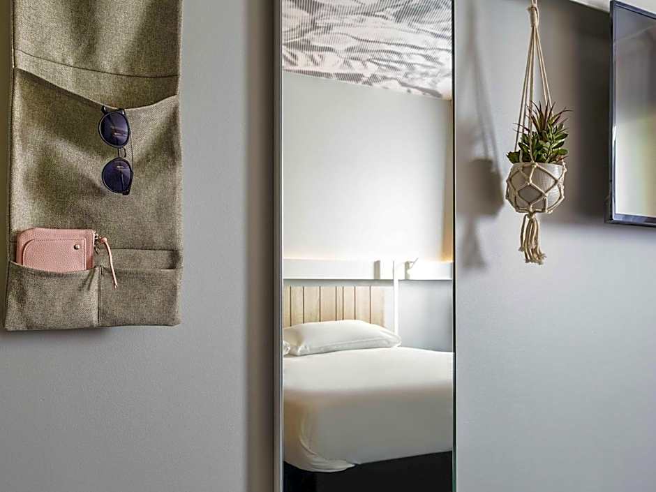 ibis Clamart Paris Velizy