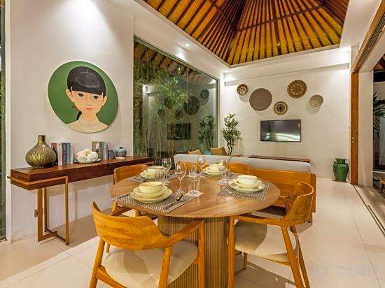 Villa Lapis by Villa Finder