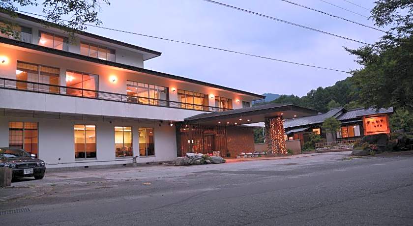 Alpine Route Hotel