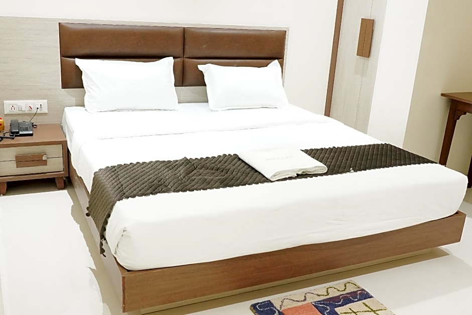 Mangalamurthy Hotels