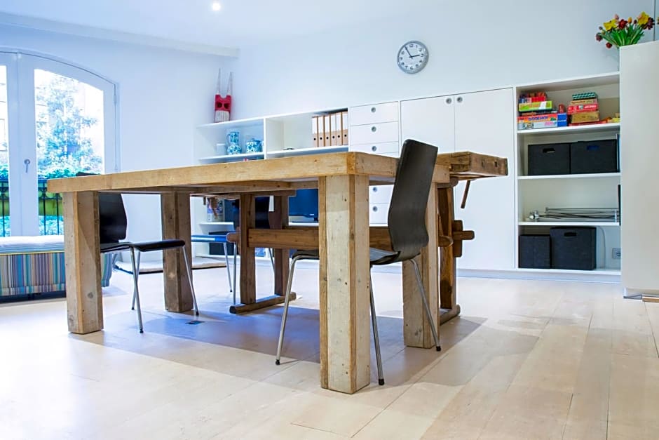 Flo's Atelier - Family studio