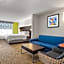 Holiday Inn Express Hotel & Suites Altoona-Des Moines By IHG