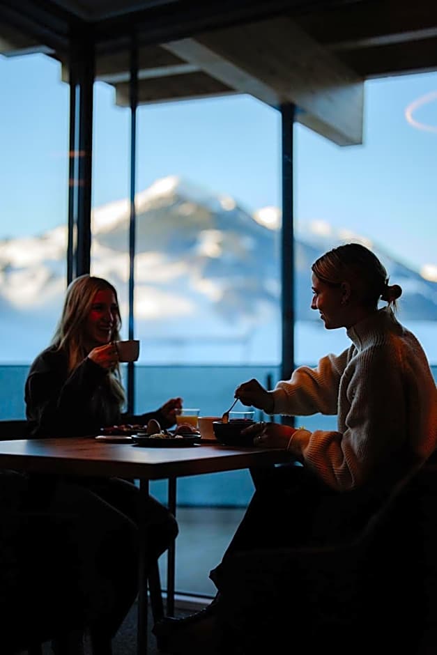 LH Suites Aparthotel - NEW since 2025