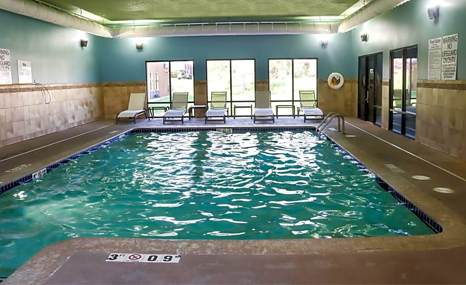 Holiday Inn Express Cedar Rapids - Collins Road By IHG
