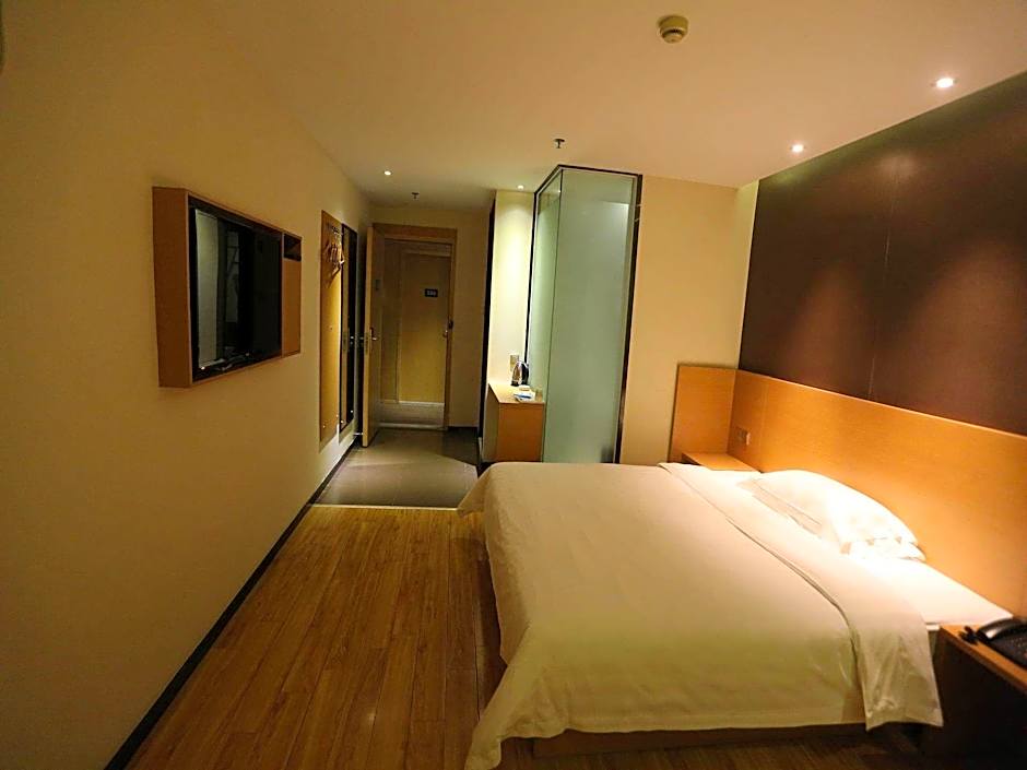 7 Days Inn Yunfu Luoding Central