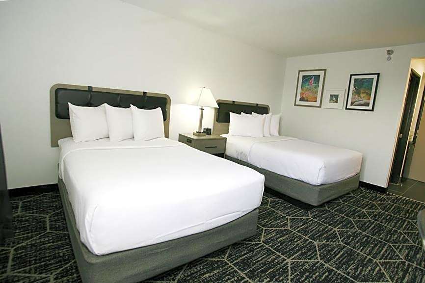 La Quinta Inn & Suites by Wyndham Des Moines West Clive