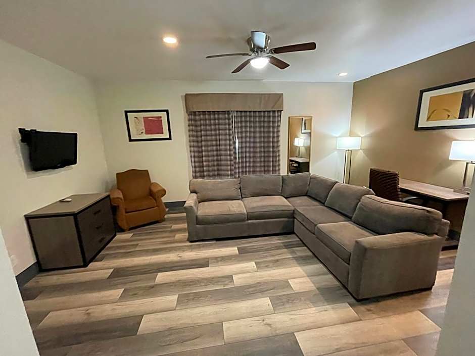 Quality Inn & Suites Goodyear - Phoenix West