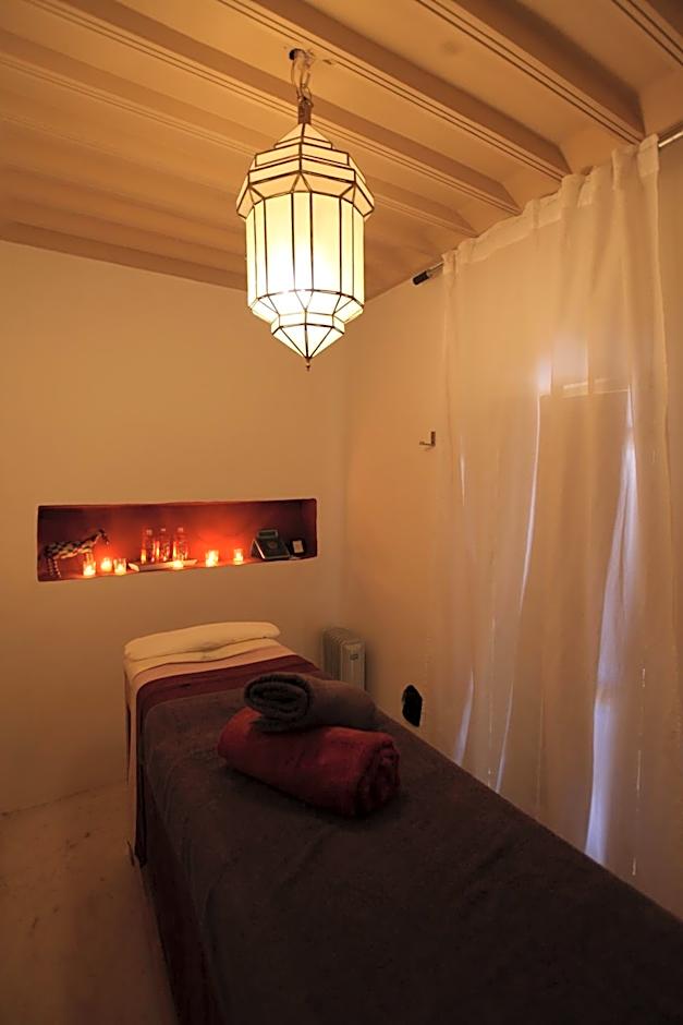 Riad 144