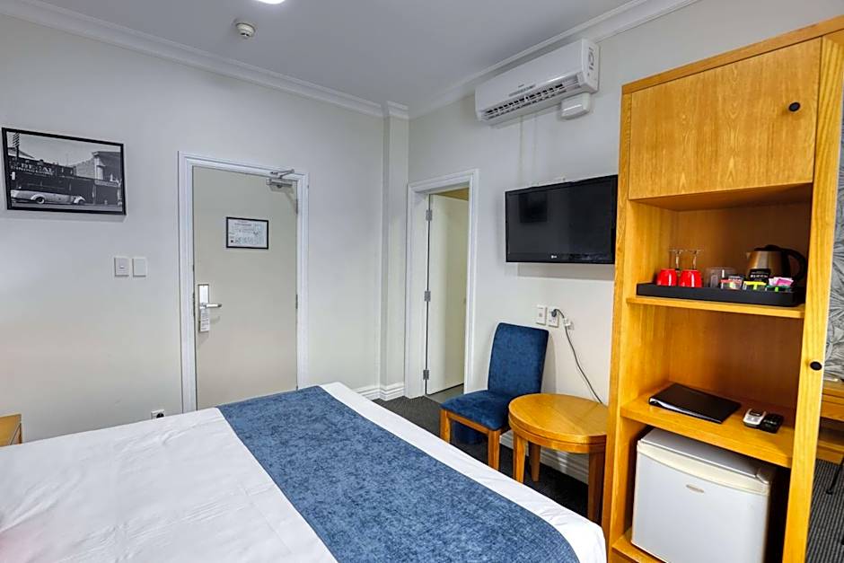 Ramada by Wyndham Hamilton City Center