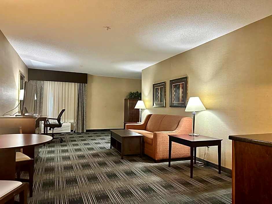 Holiday Inn Express and Suites Meriden By IHG