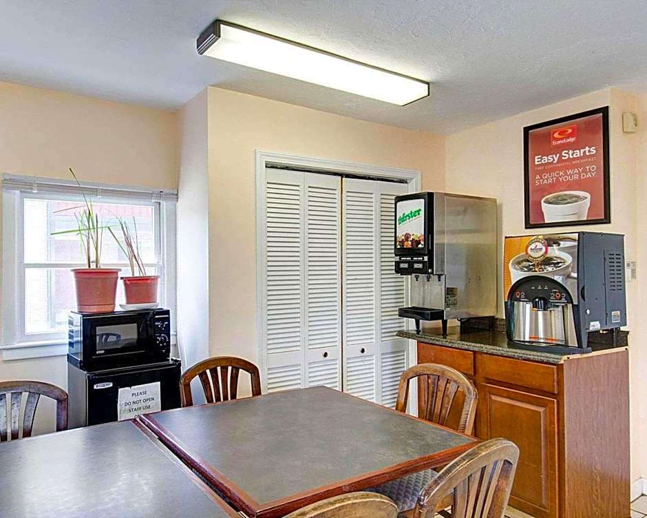 Econo Lodge Sharon - Foxborough