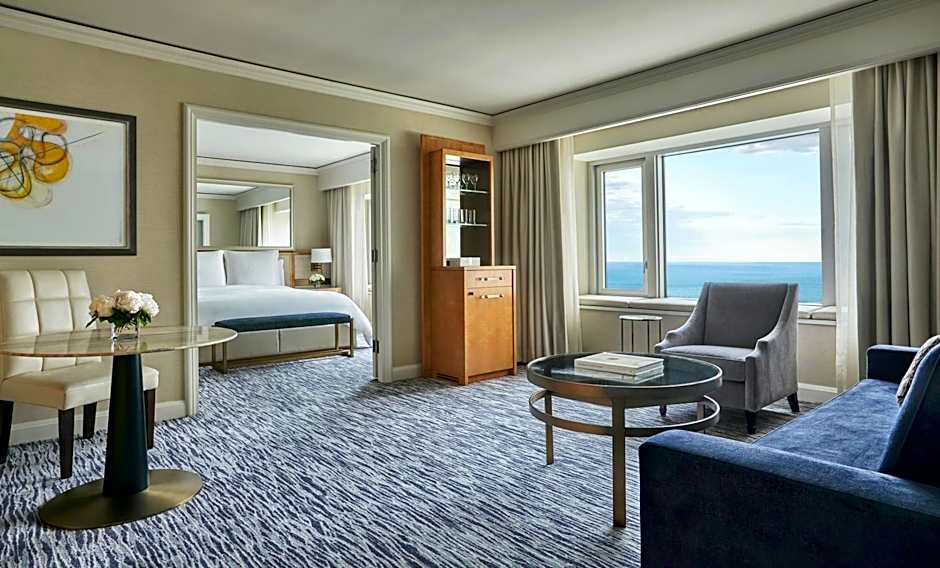 Four Seasons Hotel Chicago