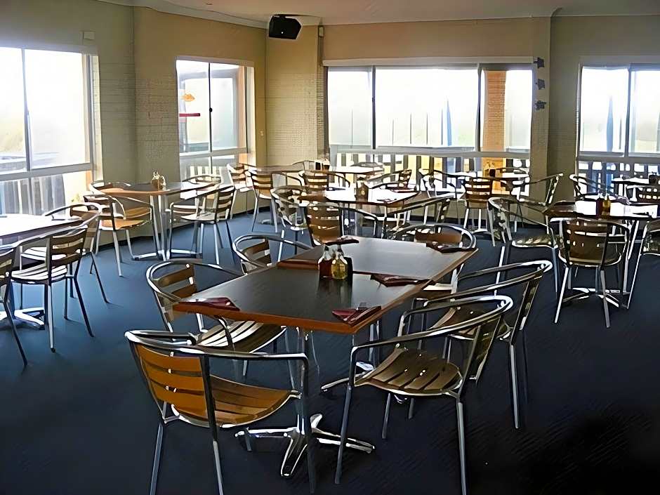 Lancelin Sands Hotel