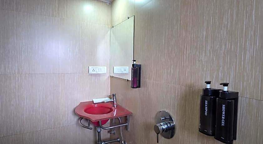 Cloud Green Residency