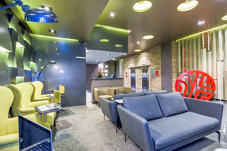 NH Collection Bogota Terra 100 Royal