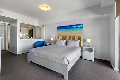 3 Bedroom Apartment Ocean View