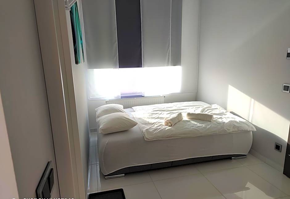 AQUA SOLAR APARTMANHÁZ