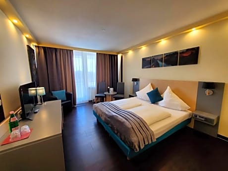 Twin Room with Balcony