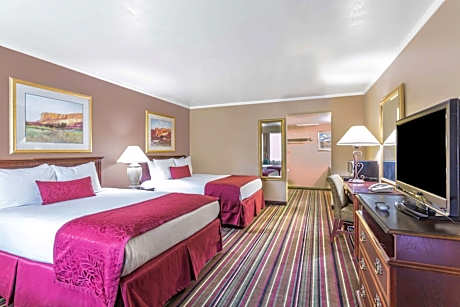 Queen Room with Two Queen Beds - Accessible/Non-Smoking