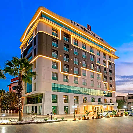 B Business Hotel & Spa