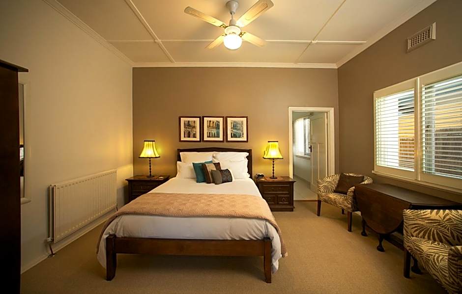 Plantation House At Whitecliffs